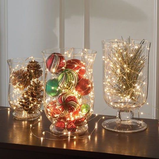 Новорічний декор у склянках і келихах