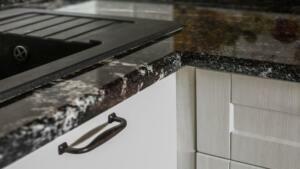 Кухонні стільниці: 4 найкращі матеріали для робочої поверхні