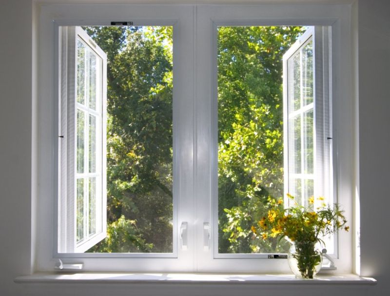 Захист від сонця: 3 сучасні варіанти для вікон