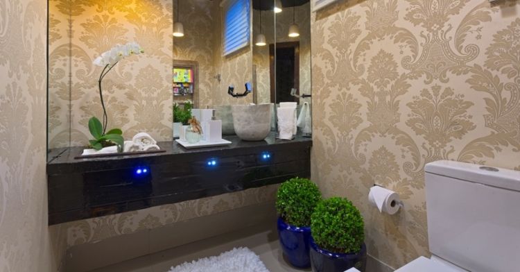 Кімнатні декоративні рослини в інтер'єрі ванної кімнати