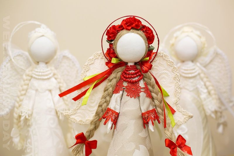 Текстильні янголи в українському стилі для різдвяного декору